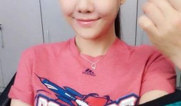 姚钰女主播照片