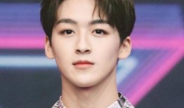 张子枫男明星,跨界挑战，魅力无限